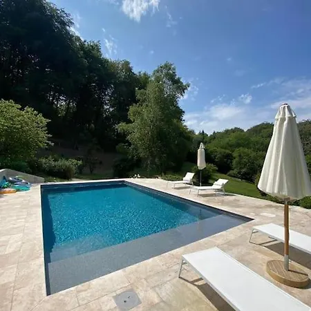 La Harmonie Yourhosthelper Villa